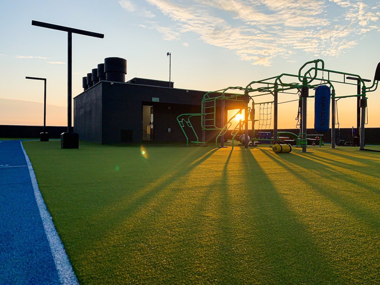 artificial turf at outdoor gym